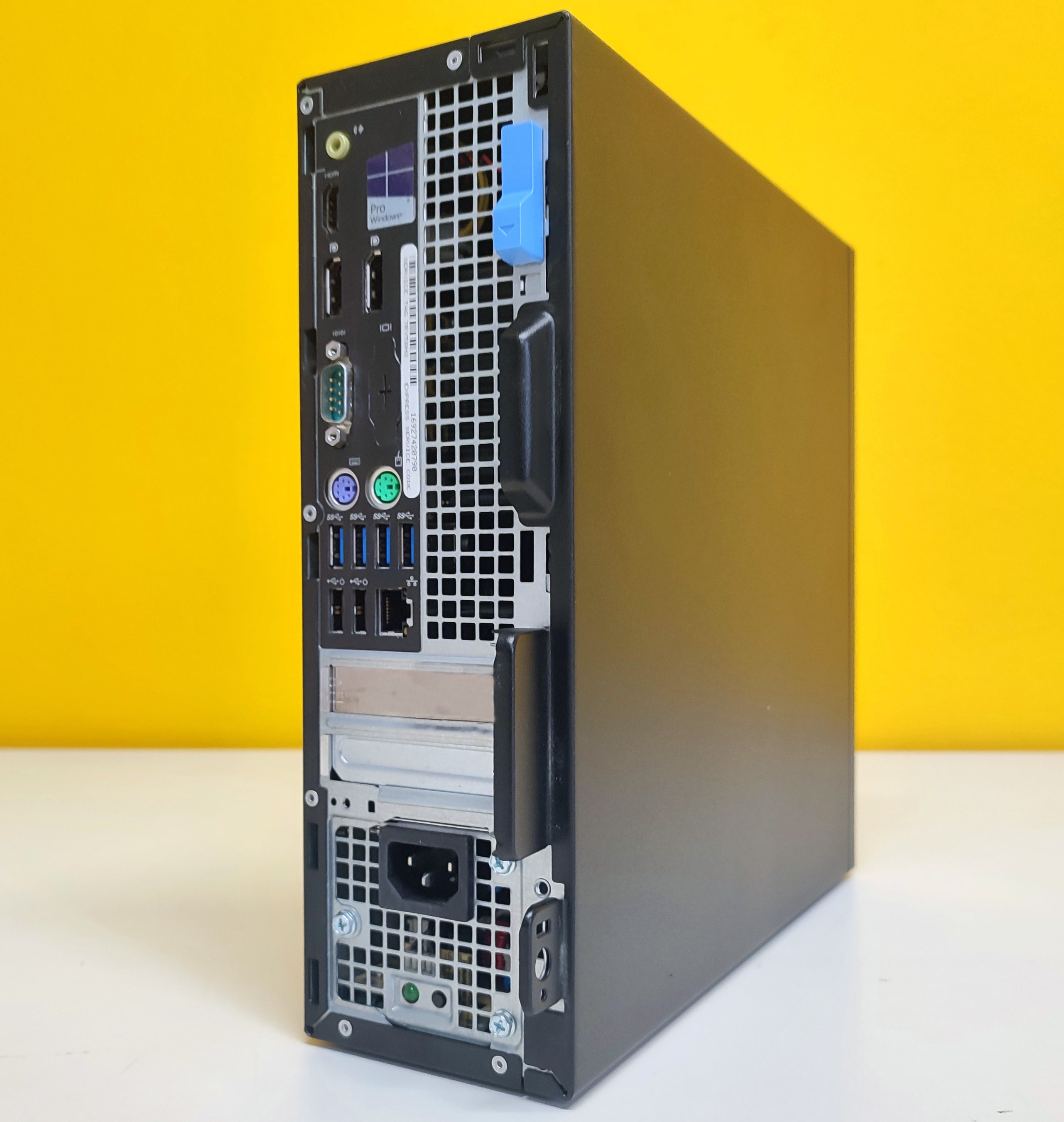 DELL OptiPlex 7040 SFF | Intel Core i7-6700T 2.8 Ghz | Ram 8Gb | SSD 256Gb | HDMI Windows 10 Pro Il PC compatto ed elegante per una postazione potente ed affidabile DELL OptiPlex 7040 SFF | Intel Core i7-6700T 2.8 Ghz | Ram 8Gb | SSD 256Gb | HDMI Windows 10 Pro Il PC compatto ed elegante per una postazione potente ed affidabile